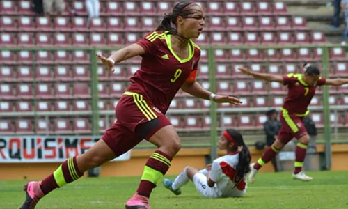Las chamas ganan oro en fútbol femenino