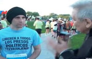 Gendarme argentino corrió en maratón exigía la libertad en Venezuela