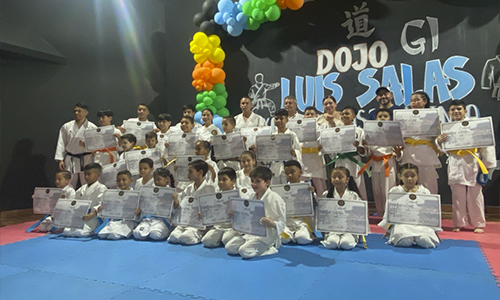Atletas de Zea y Tovar ascendieron en su nivel de Karate durante exitoso acto del “Dojo Luis Salas”