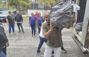 Miguel Reyes entregó insumos al centro de acopio regional