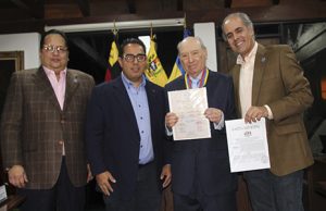 EL CONCEJO MUNICIPAL EL HATILLO OTORGA LA ORDEN «HIJO ILUSTRE» AL DR. JESÚS EDUARDO CABRERA ROMERO