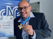 Periodista y defensor Carlos Julio Rojas fue condecorado con la “Medalla al mérito CNP Caracas”